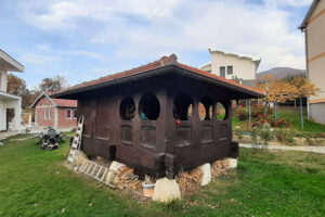 Mulliri dhe koshi i familjes Jonuzaj 4