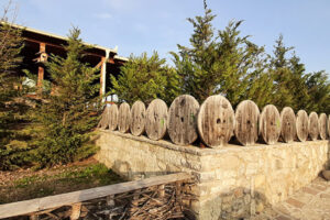 Restaurant tradicional “Ura e Bublit” në fshatin Bubël 1