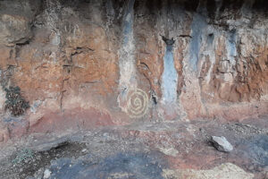 Pikturimet shkëmbore te Guva e Mrrizit (Unike në Kosovë) 2