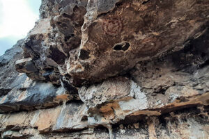 Pikturimet shkëmbore te Guva e Mrrizit (Unike në Kosovë) 6