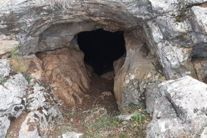 Shpella e “Bali Agës” në Zatriq 1